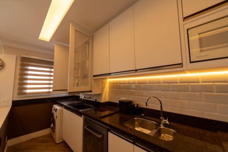 Apartamento à venda com 53m², 1 quarto e 2 vagasSala_Cozinha - Conjugada