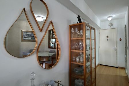 Apartamento para alugar com 85m², 2 quartos e 1 vagaSala