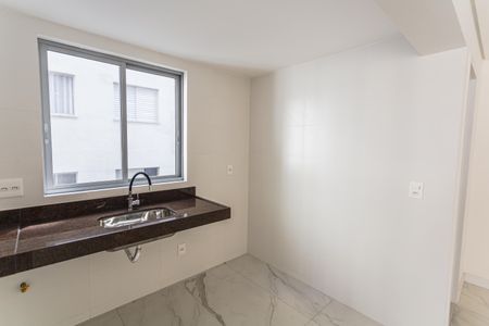 Apartamento à venda com 67m², 2 quartos e 2 vagasCozinha