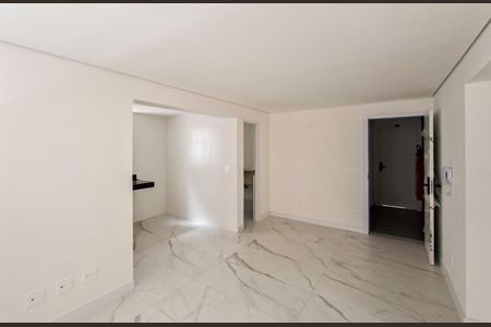 Sala de apartamento à venda com 2 quartos, 67m² em Savassi, Belo Horizonte