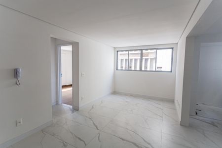 Sala de apartamento à venda com 2 quartos, 67m² em Savassi, Belo Horizonte