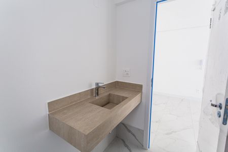Lavabo na Sala de apartamento à venda com 2 quartos, 67m² em Savassi, Belo Horizonte