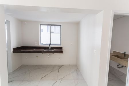 Apartamento à venda com 67m², 2 quartos e 2 vagasCozinha