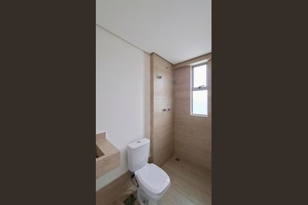 Apartamento à venda com 67m², 2 quartos e 2 vagas Apartamento à venda com 67m², 2 quartos e 2 vagasBanheiro da Suíte 2