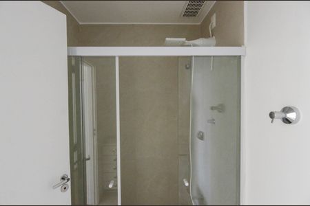 Apartamento à venda com 118m², 3 quartos e 1 vagaBanheiro da Suíte