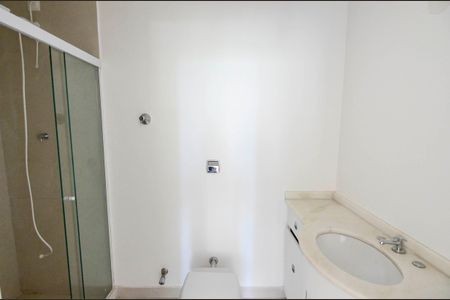 Apartamento à venda com 118m², 3 quartos e 1 vagaBanheiro da Suíte