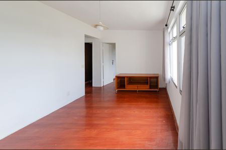 Sala de apartamento para alugar com 2 quartos, 60m² em Conjunto California, Belo Horizonte