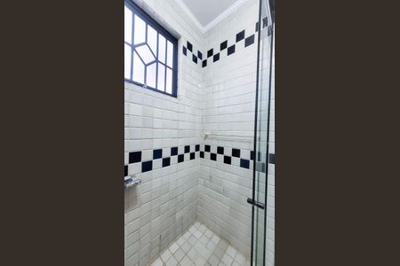 Casa à venda com 450m², 5 quartos e 2 vagas Casa à venda com 450m², 5 quartos e 2 vagasBanheiro Social