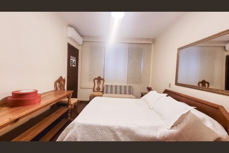 Casa à venda com 450m², 5 quartos e 2 vagas Casa à venda com 450m², 5 quartos e 2 vagasQuarto 1