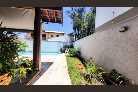 Casa à venda com 450m², 5 quartos e 2 vagas Casa à venda com 450m², 5 quartos e 2 vagasPiscina