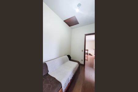 Casa à venda com 450m², 5 quartos e 2 vagas Casa à venda com 450m², 5 quartos e 2 vagasHall da Suite Master