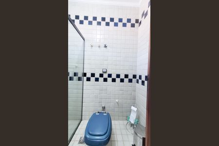 Casa à venda com 450m², 5 quartos e 2 vagas Casa à venda com 450m², 5 quartos e 2 vagasBanheiro Social