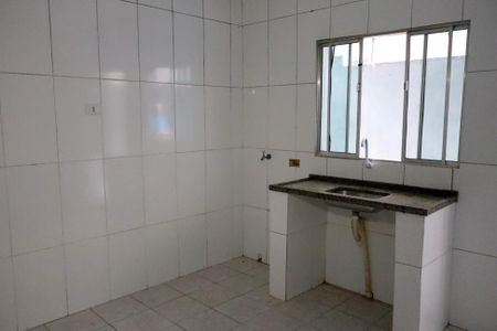 Cozinha de casa para alugar com 1 quarto, 30m² em Vila Yolanda, Osasco