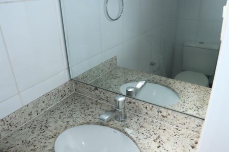 Casa de condomínio para alugar com 70m², 2 quartos e 2 vagasBanheiro Suíte