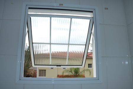 Casa de condomínio para alugar com 70m², 2 quartos e 2 vagasBanheiro Suíte