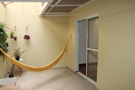 Casa de condomínio para alugar com 70m², 2 quartos e 2 vagasVaranda