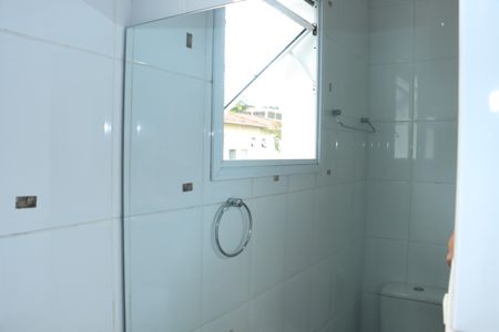 Casa de condomínio para alugar com 70m², 2 quartos e 2 vagasBanheiro Suíte