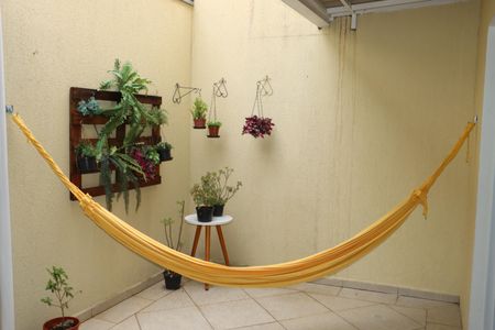 Casa de condomínio para alugar com 70m², 2 quartos e 2 vagasVaranda