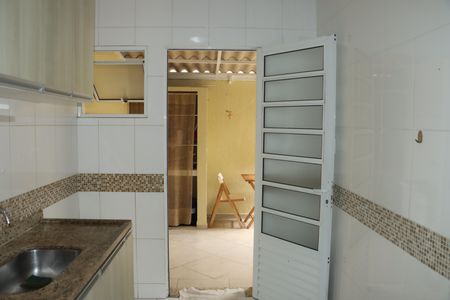 Casa de condomínio para alugar com 70m², 2 quartos e 2 vagasCozinha