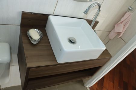 Casa de condomínio para alugar com 70m², 2 quartos e 2 vagasLavabo