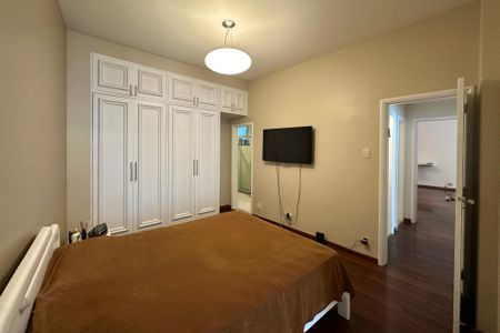 Apartamento à venda com 160m², 3 quartos e sem vaga Apartamento à venda com 160m², 3 quartos e sem vagaSuíte