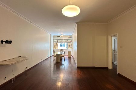 Apartamento à venda com 160m², 3 quartos e sem vaga Apartamento à venda com 160m², 3 quartos e sem vagaSala