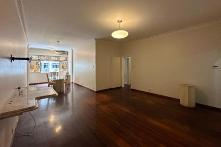 Apartamento à venda com 160m², 3 quartos e sem vaga Apartamento à venda com 160m², 3 quartos e sem vagaSala