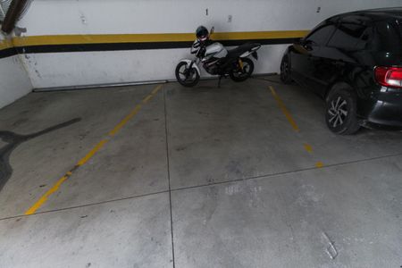 Casa de condomínio para alugar com 42m², 2 quartos e 1 vaga Casa de condomínio para alugar com 42m², 2 quartos e 1 vagaGaragem