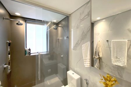 Apartamento à venda com 150m², 4 quartos e 4 vagasBanheiro da Suíte 1