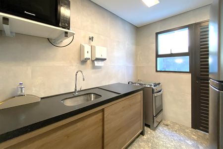 Apartamento à venda com 150m², 4 quartos e 4 vagasÁrea comum - Cozinha