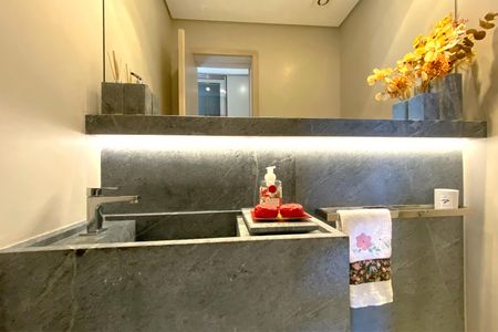 Apartamento à venda com 150m², 4 quartos e 4 vagasLavabo da Sala