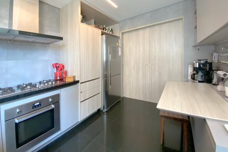 Apartamento à venda com 150m², 4 quartos e 4 vagasCozinha