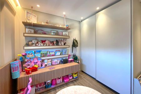 Apartamento à venda com 150m², 4 quartos e 4 vagasSemi suite 2