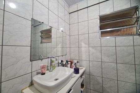 Banheiro Social de casa para alugar com 1 quarto, 40m² em Vila Alpina, São Paulo
