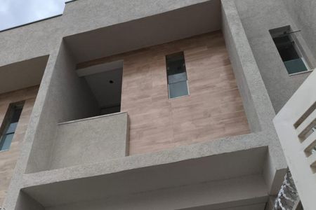 Casa à venda com 112m², 2 quartos e 1 vaga