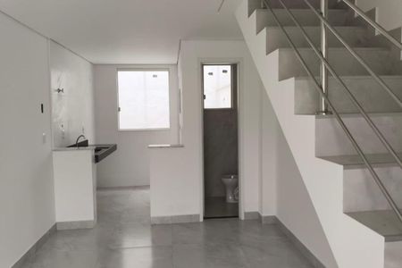 Casa à venda com 112m², 2 quartos e 1 vaga