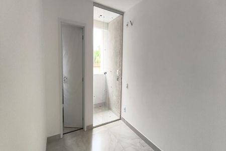 Casa à venda com 2 quartos, 112m² em Planalto, Belo Horizonte
