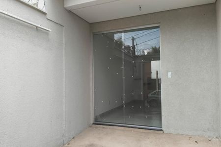 Casa à venda com 112m², 2 quartos e 1 vaga