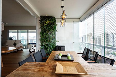 Apartamento à venda com 4 quartos, 225m² em Cidade Monções, São Paulo