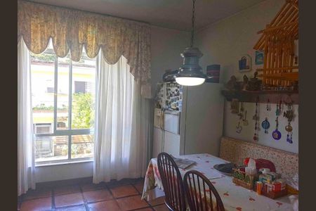 Casa à venda com 7 quartos, 800m² em Brooklin, São Paulo