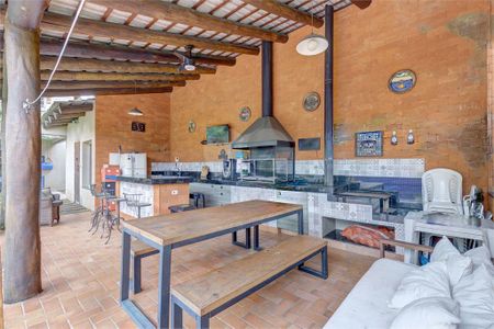 Casa à venda com 460m², 4 quartos e 7 vagas