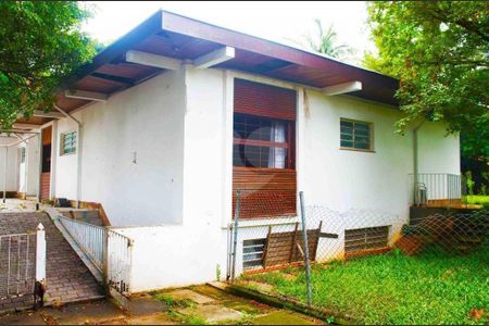 Casa à venda com 335m², 4 quartos e 4 vagas