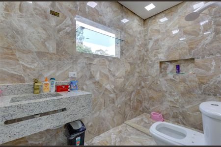 Casa à venda com 3 quartos, 320m² em Jardim Marajoara, São Paulo