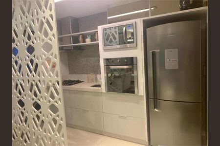 Apartamento à venda com 3 quartos, 65m² em Vila Gilda, Santo André