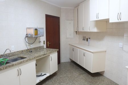 Apartamento à venda com 205m², 4 quartos e 3 vagasCozinha