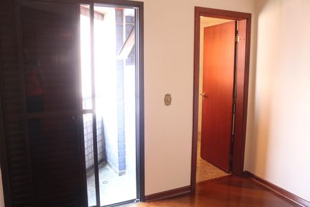 Apartamento à venda com 205m², 4 quartos e 3 vagasSuíte 2