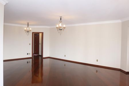 Apartamento à venda com 205m², 4 quartos e 3 vagasSala