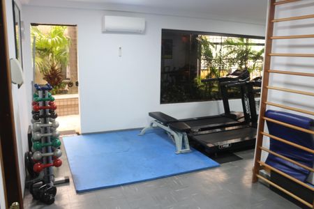 Apartamento à venda com 205m², 4 quartos e 3 vagasÁrea comum - Academia