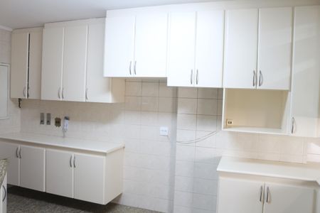 Apartamento à venda com 205m², 4 quartos e 3 vagasCozinha