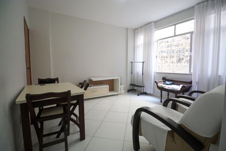 Sala de apartamento para alugar com 2 quartos, 70m² em Graça, Salvador